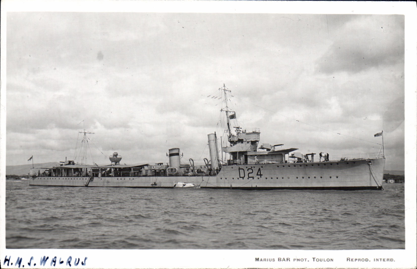 CPA Bateau HMs Walrus 