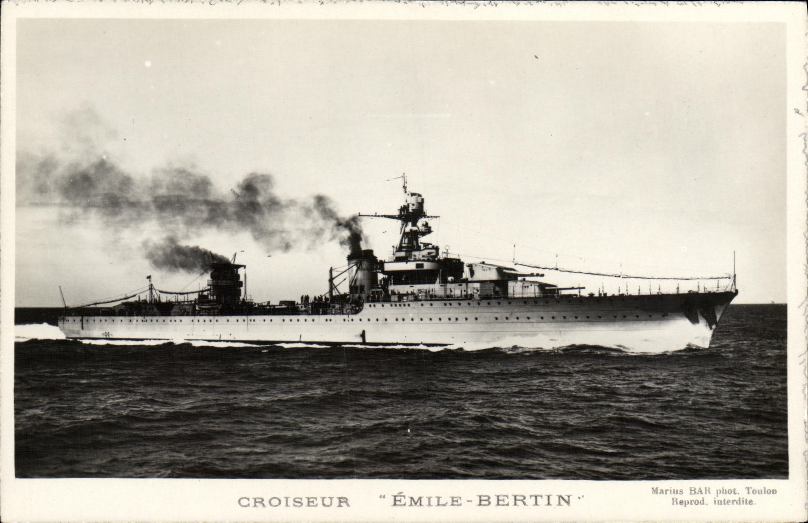 CPA Bateau Croiseur Emile Bertin