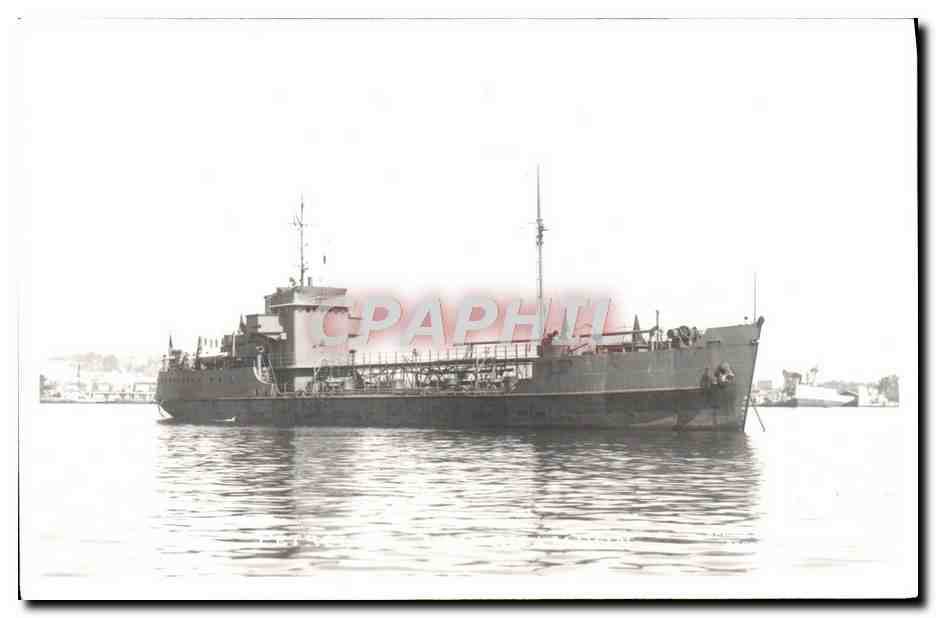 CPA Bateau Petrolier lac Chambon