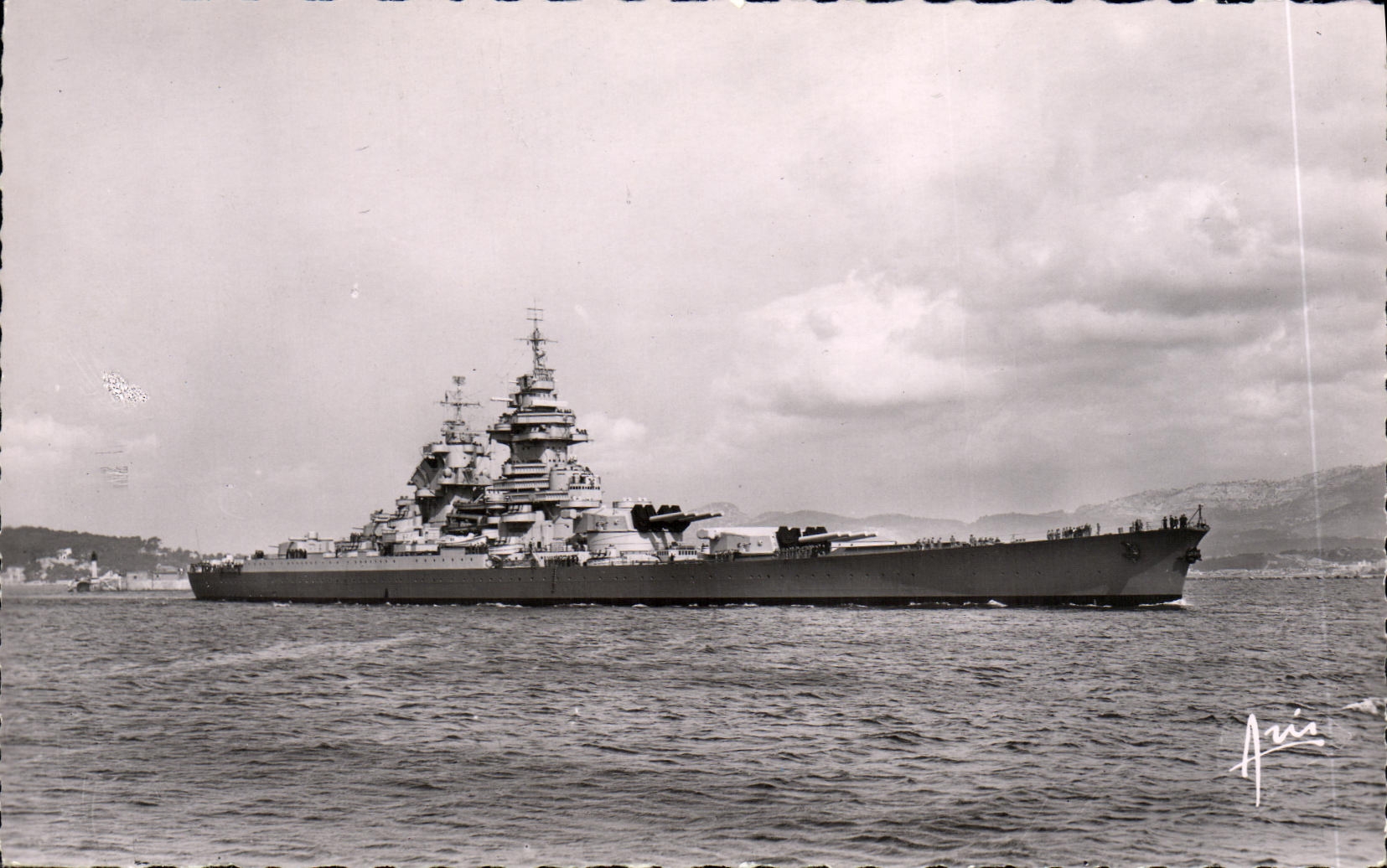 CPA Bateau Le richelieu Batiment de ligne Cuirasse