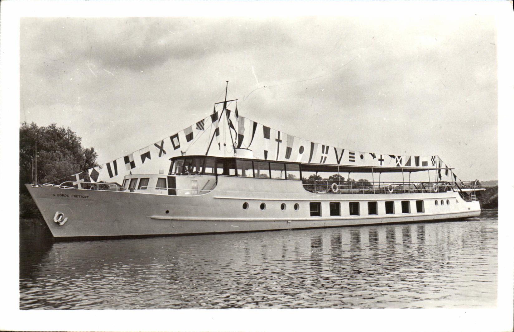 Bateau G. Borde-Fretigny — Paris — CPAPHIL