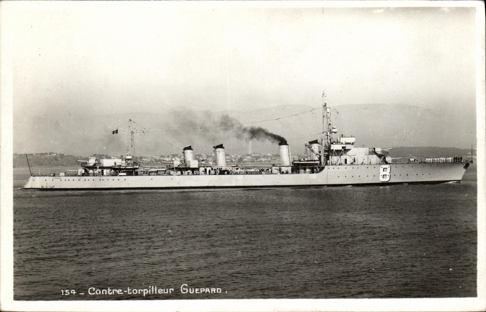 CPA Bateau Contre Torpilleur Guepard