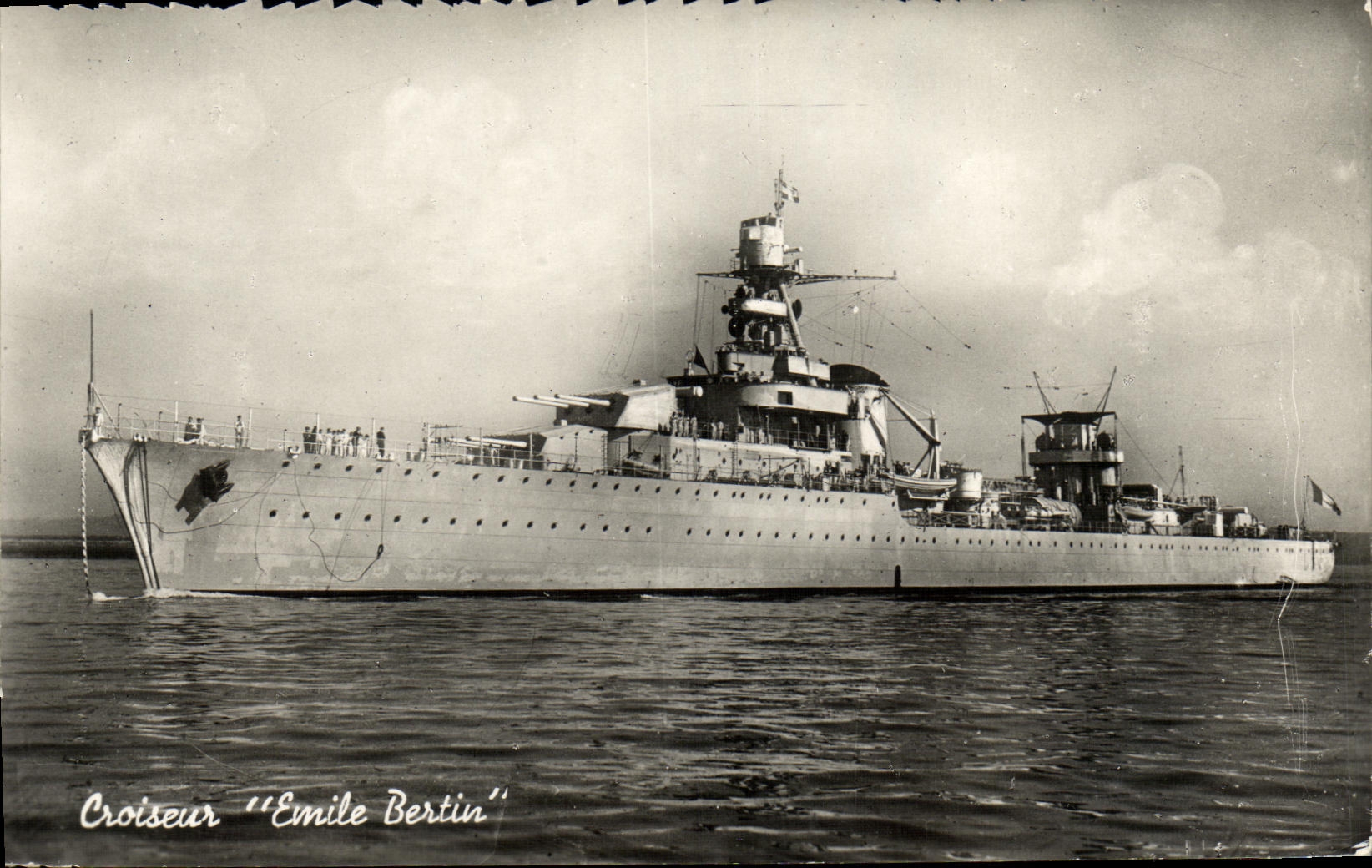 CPA Bateau Croiseur Emile Bertin