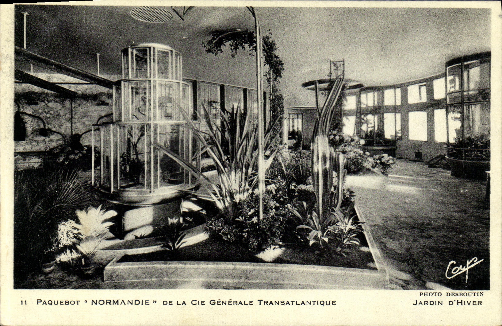 Paquebot "Normandie" — Exposition au Jardin d'Hiver — Photo Desboutilin