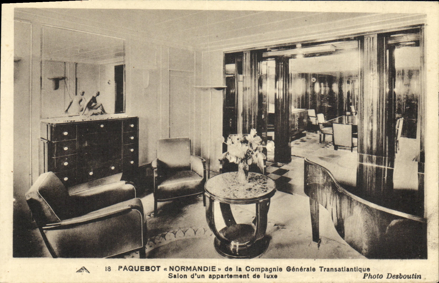 Salon d'un appartement de luxe — Paquebot « Normandie » — Photo Desboulin