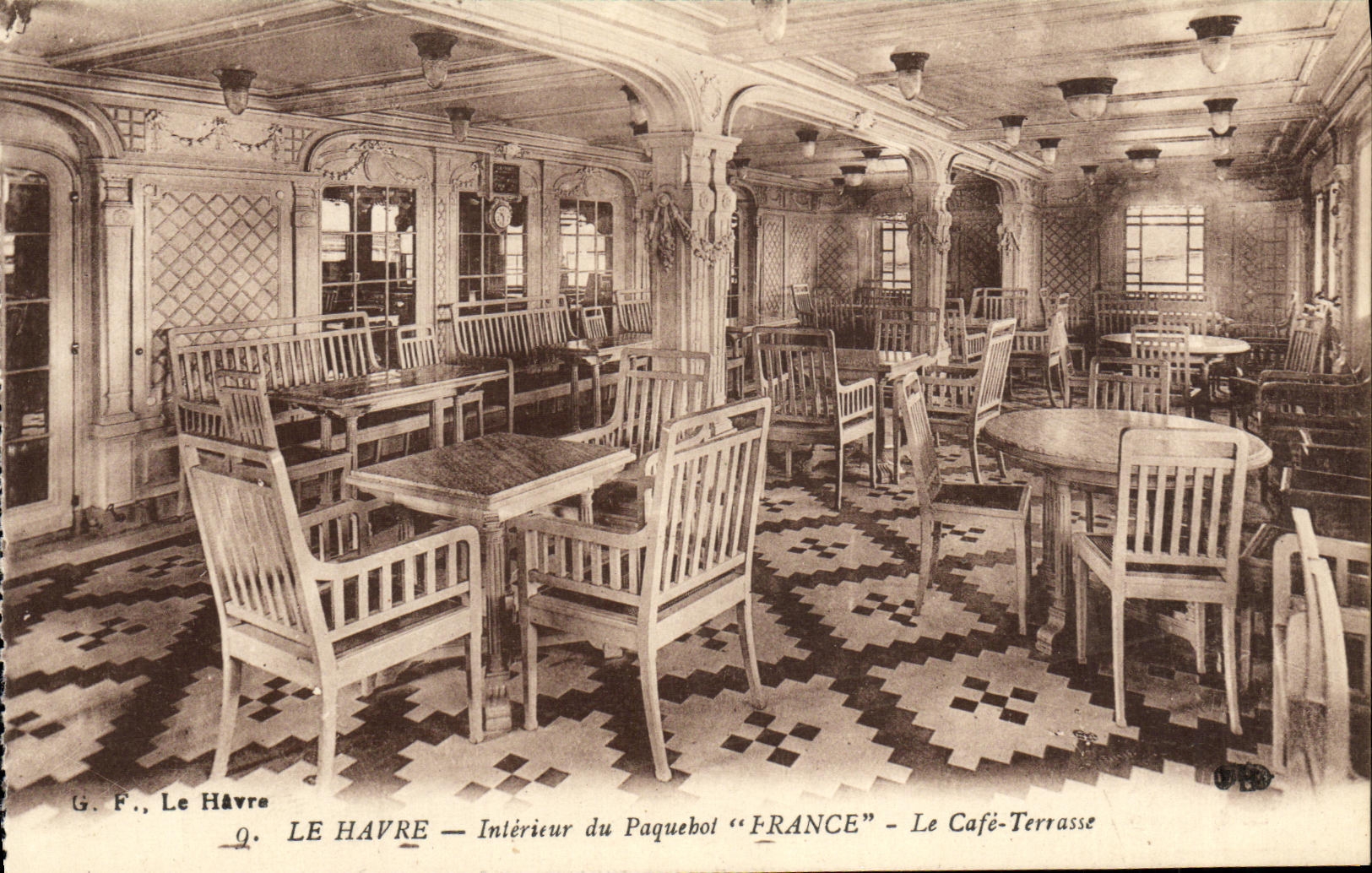 Le Havre — Intérieur du Paquebot "FRANCE" — Le Café-Terrasse