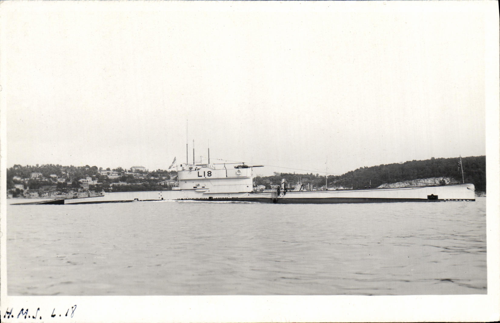 CPA Bateau Sous marin HMS 6 18
