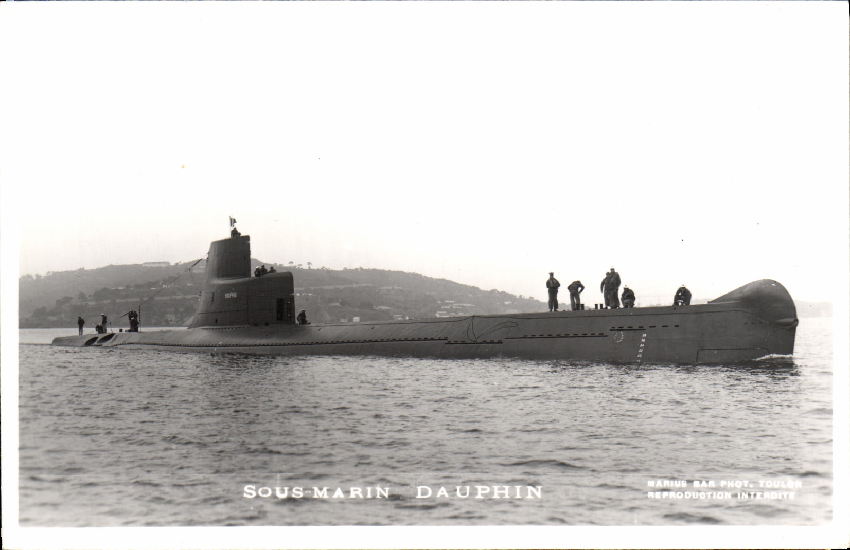 CPA Bateau Sous Marin Dauphin