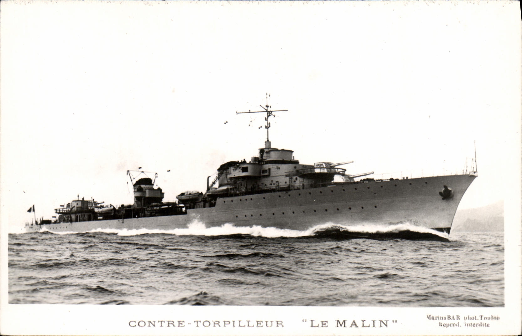 CPA Bateau Contre Torpilleur Le Malin