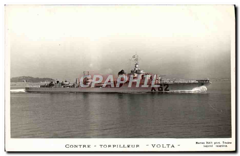 CPA Bateau Contre Torpilleur Volta