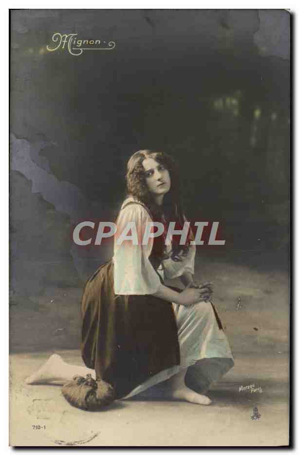 Femme assise — scène dramatique — Mignon, série 710-1, éditée par Raphael Tuck & fils, Paris