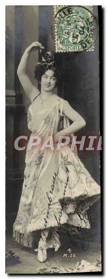 Bailarina en vestido decorado — postura elegante — editor M. 25
