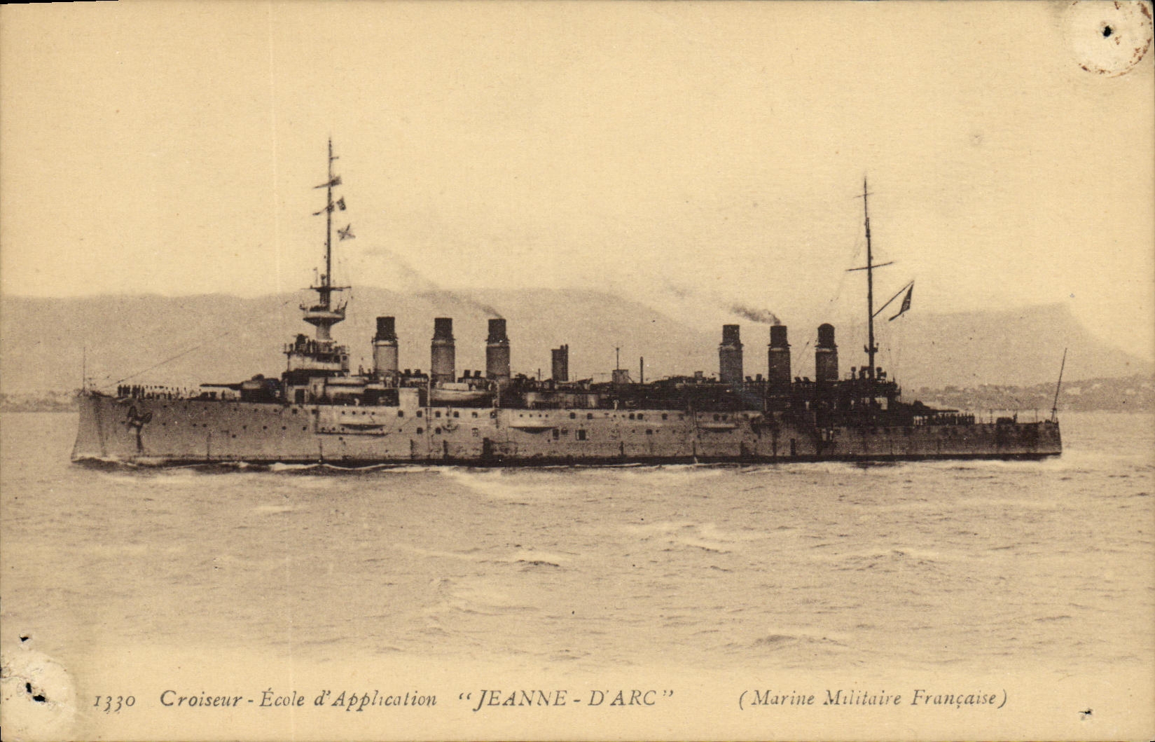 CPA Bateau Croiseur Eole d'application Jeanne d'arc 