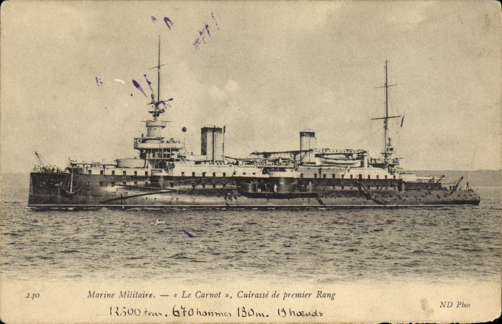 CPA Bateau Le Carnot Cuirasse de premier rang 