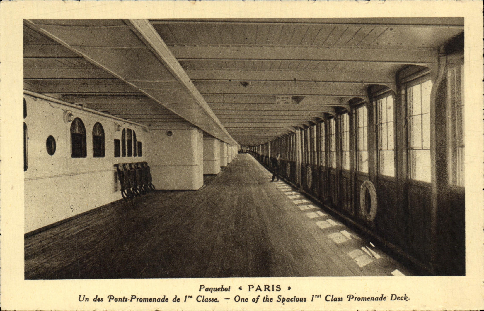 Paquebot « PARIS » — Un des Ponts-Promenade de 1ère Classe — Éditeur Cie Générale Transatlantique