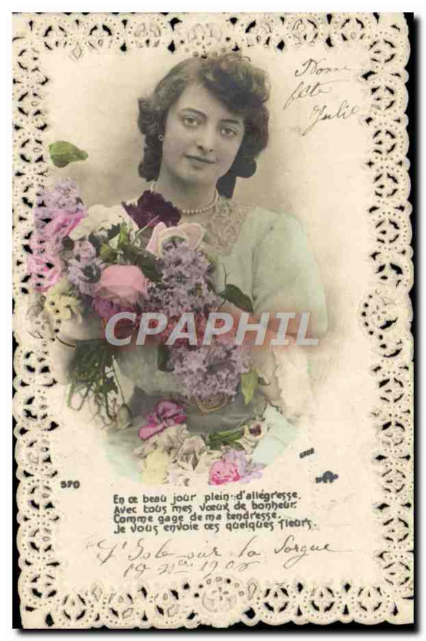 CPA Fantaisie Femme Brodee Fleurs 