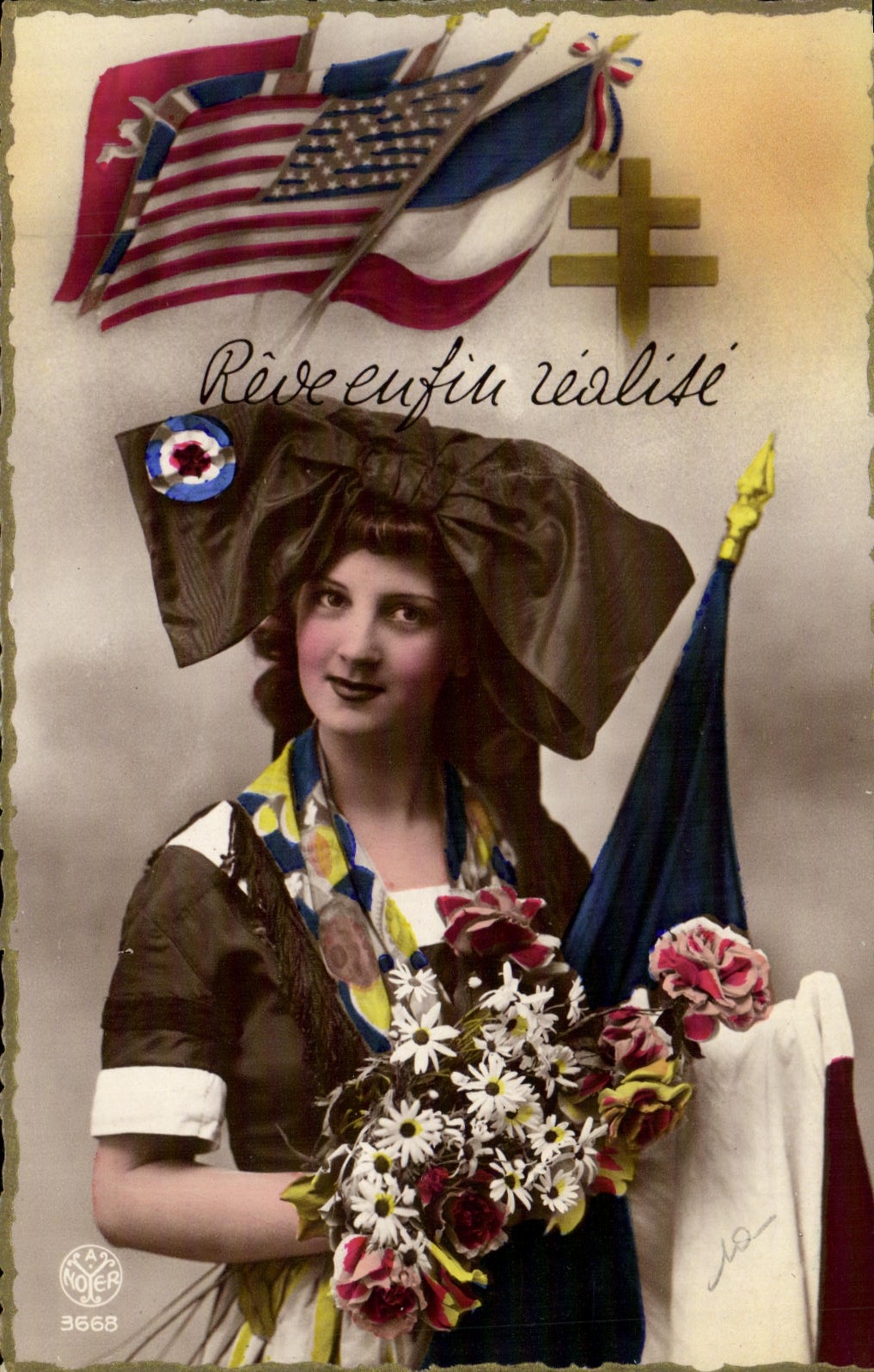 CPM Victoire Alsace Drapeau Femme