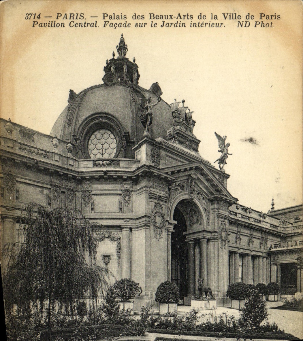 CPA Paris Palais des Beaux Arts de la ville de Paris Pavillon central 