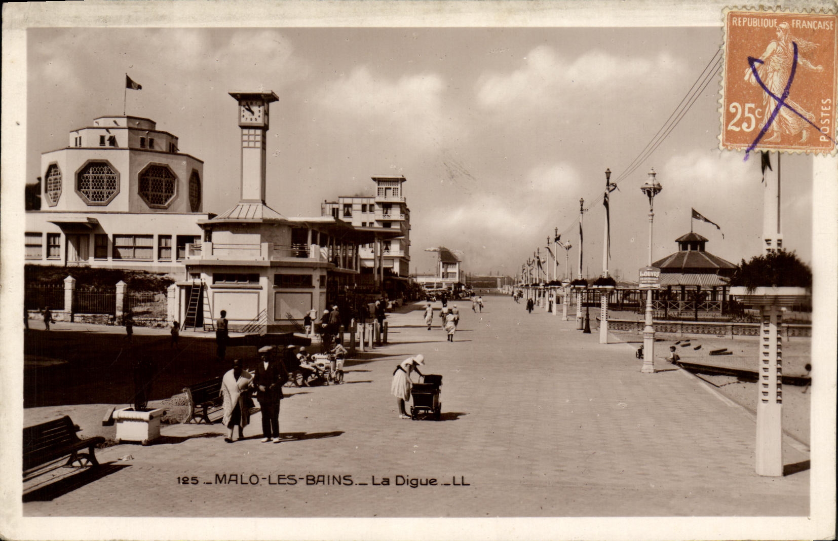 Malo-les-Bains — La Digue — LL — éditeur LL, n° 125