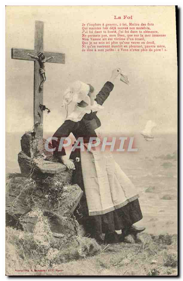 Femme en prière devant une croix — texte poétique — Phototypie A. BERNARET & Cie, NANTES