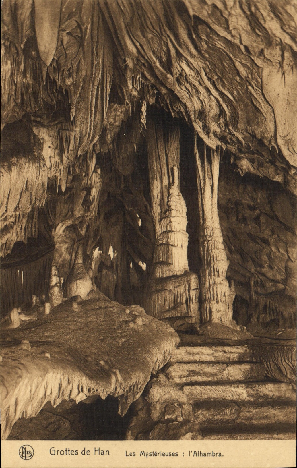 CPA Grottes de Han Les mysterieuses L'Alhambra