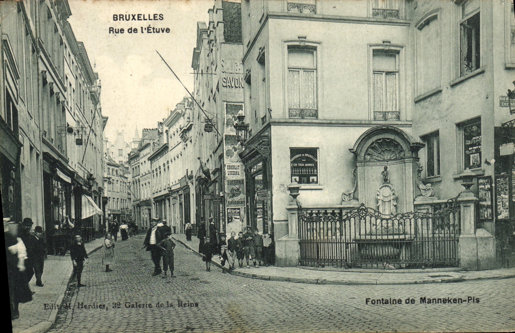 CPA Bruxelles Rue de l'eglise Enfants