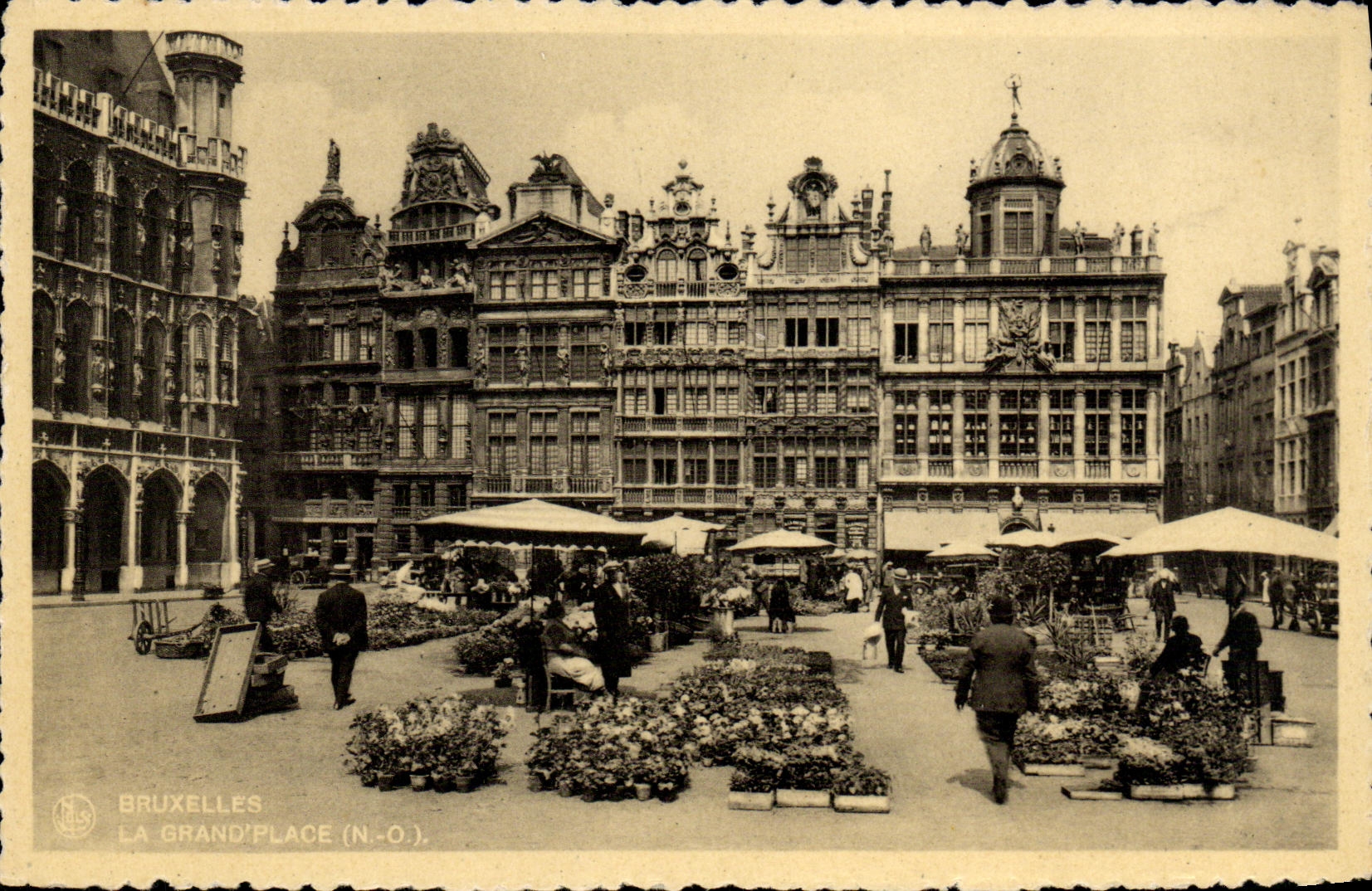CPA Bruxelles La grand place Marche 
