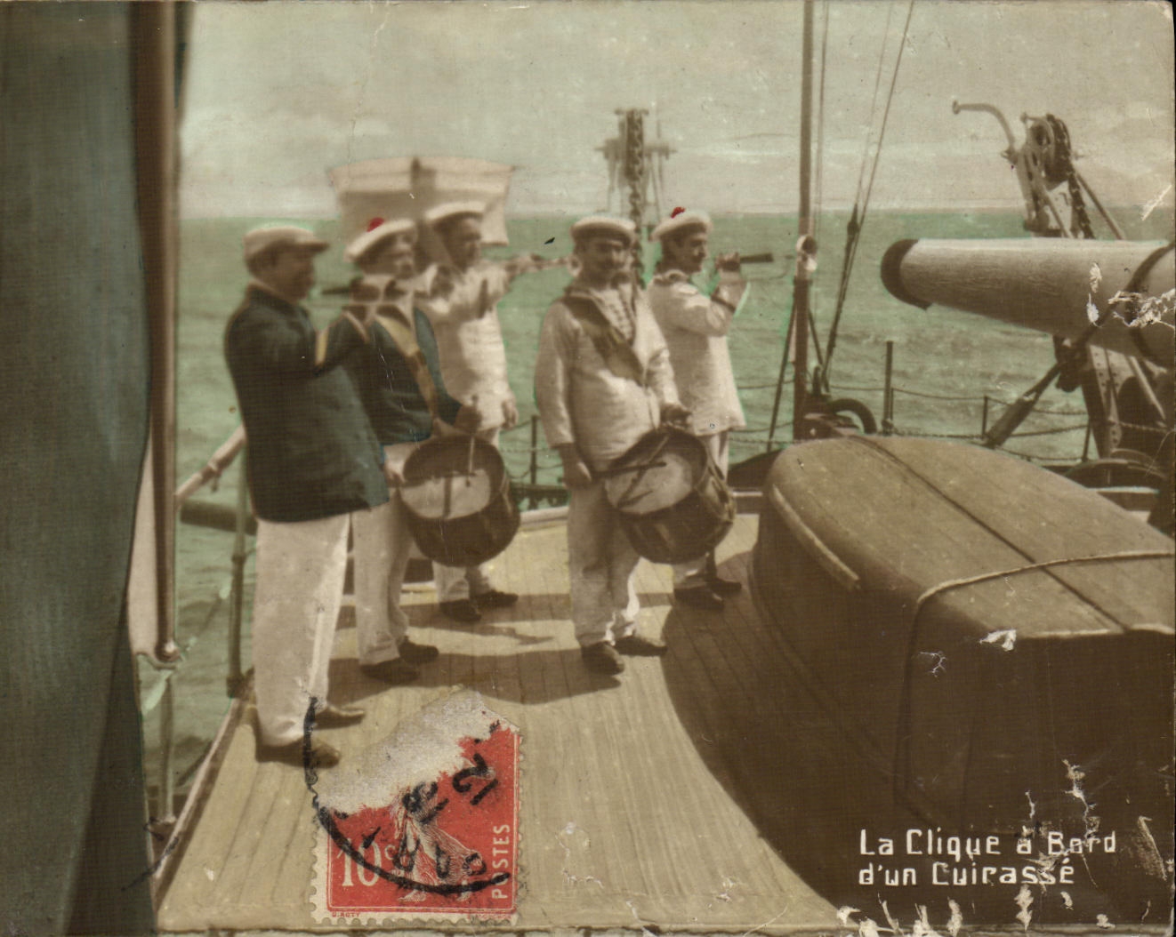 CPA Militaria La clique a bord d'uin cuirasse Marins
