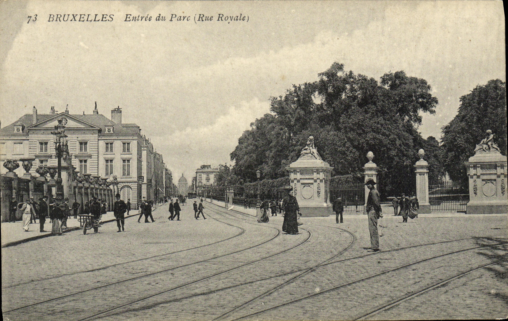 CPA Bruxelles Entree du parc Rue royale 