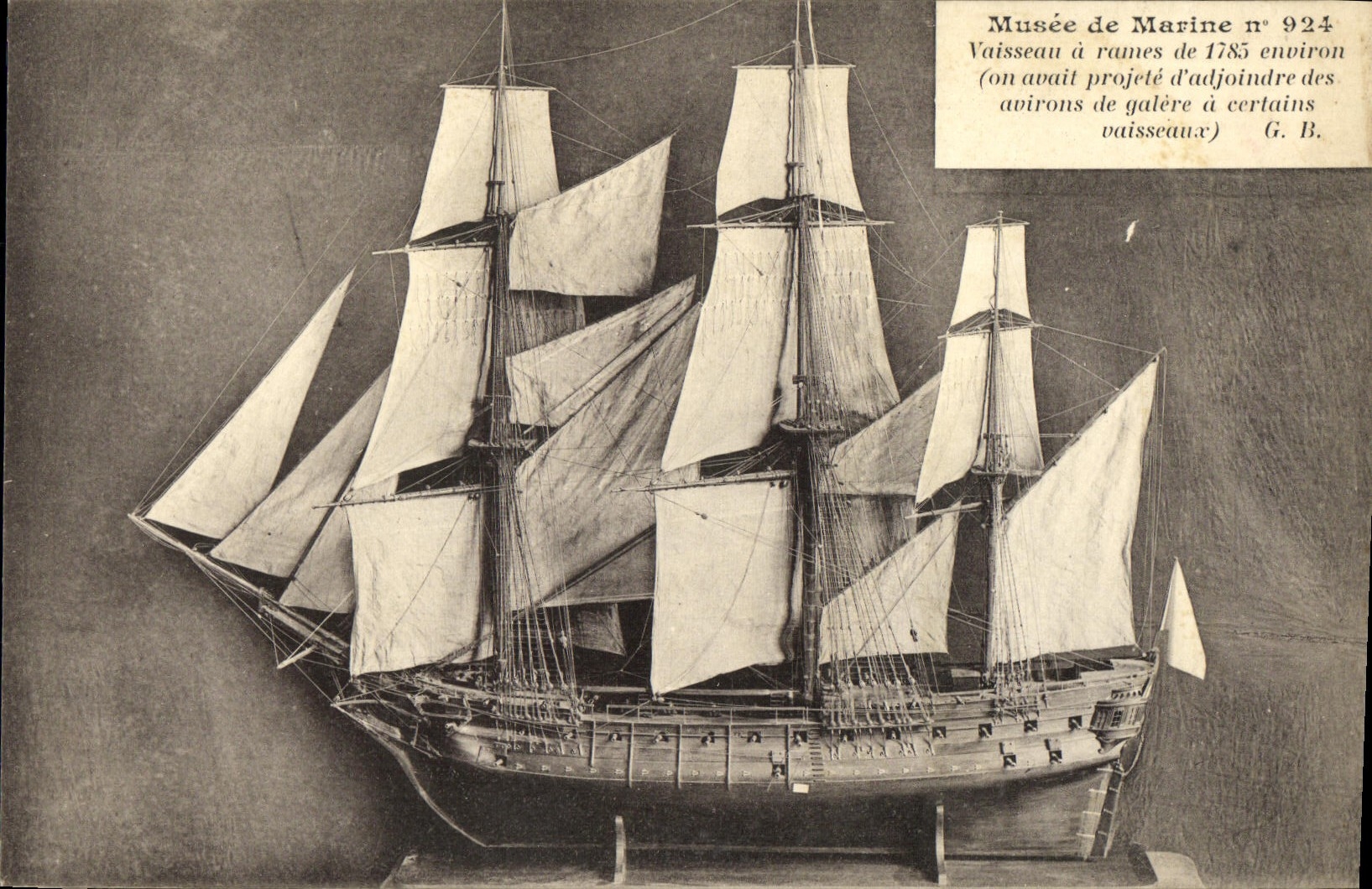 Vaisseau à rames de 1785 environ — Musée de Marine n° 924 — G. B.