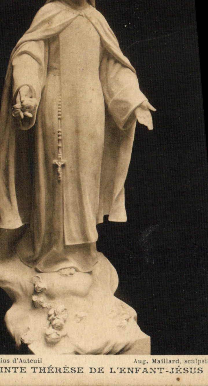 Sainte Thérèse de l'Enfant-Jésus — statue sculptée par Aug. Maillard — Orphelins d'Auteuil