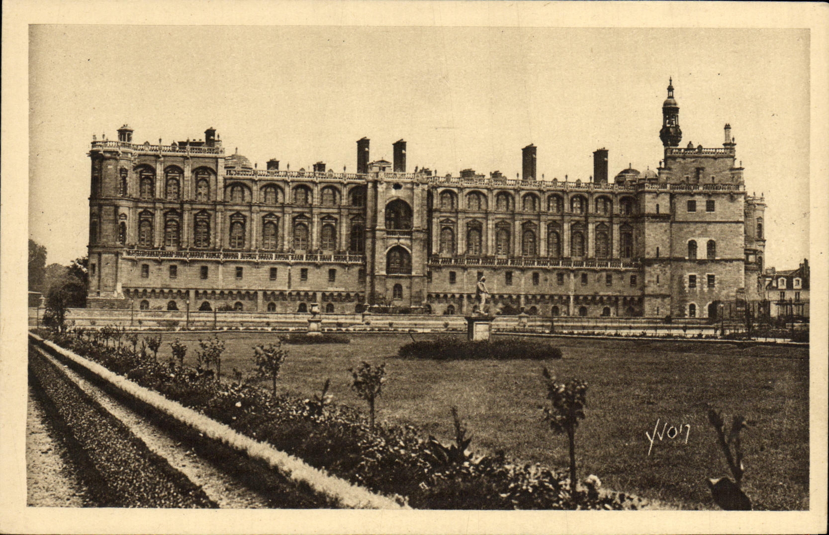 Saint-Germain-en-Laye — Façade principale — Éditions d'Art YVOIN, Paris