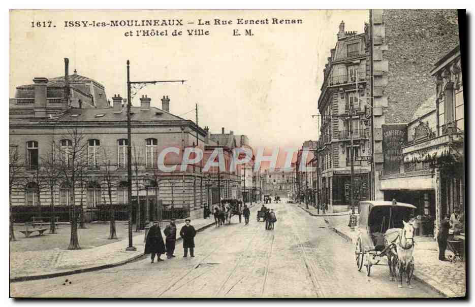 CPA Issy les Moulineaux La Rue Ernest Renan et l'Hotel de Ville 