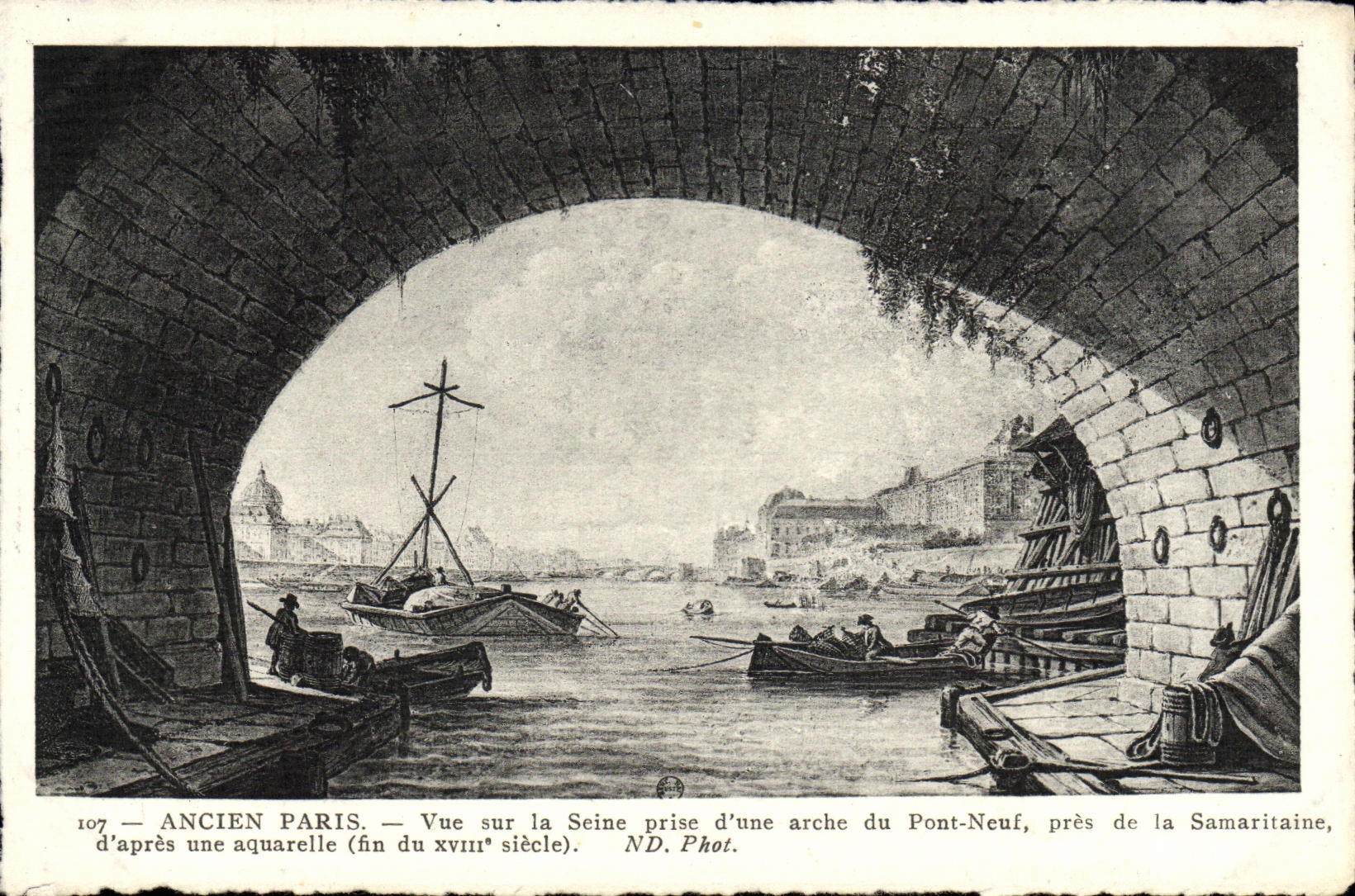 CPA Ancien Paris Vue sur la Seine prise d'une arche du Pont Neuf pres la Samaritaine 
