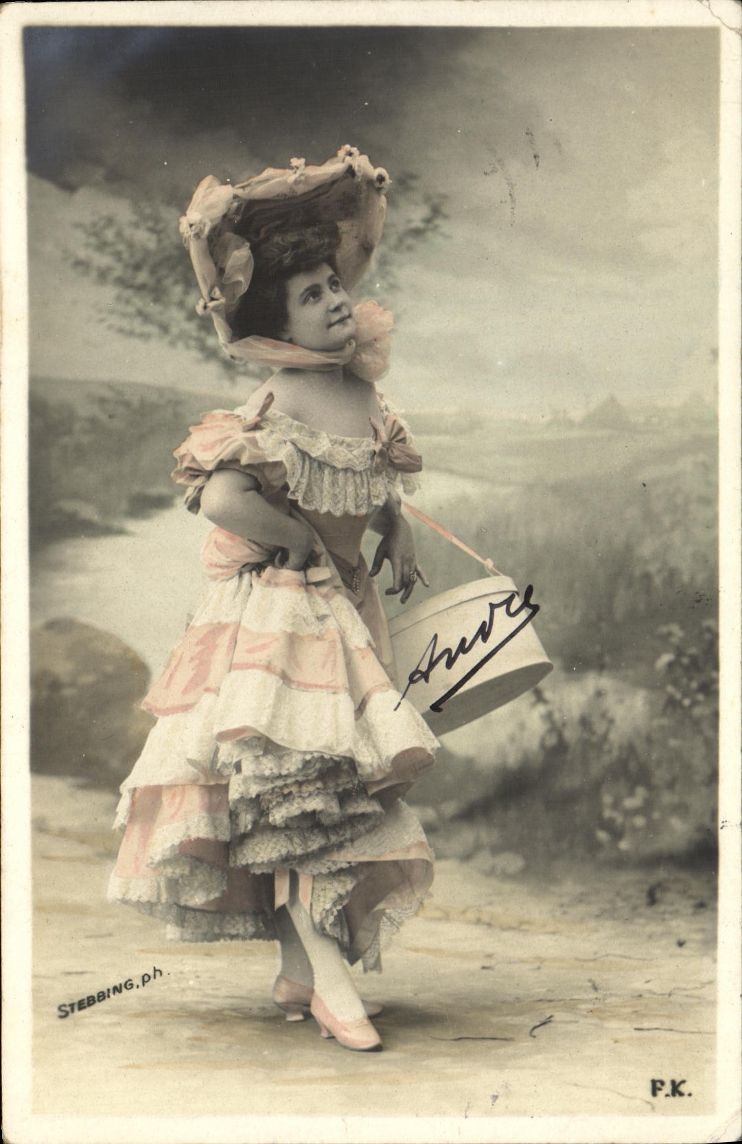 CPA Fantaisie Femme