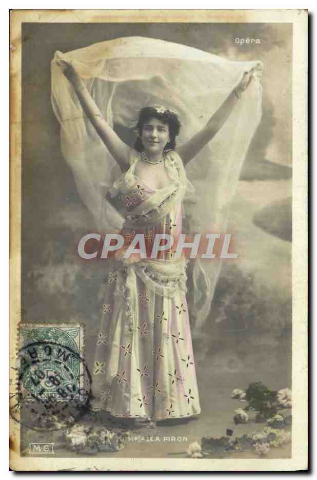 CPA Fantaisie Femme Lea Piron