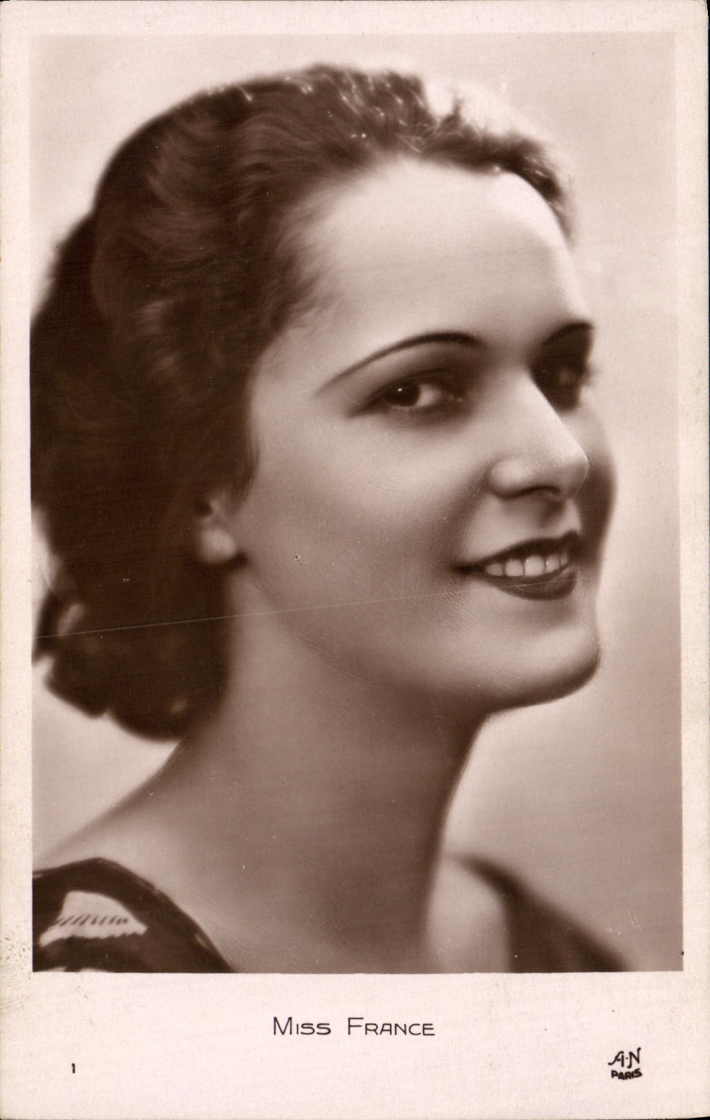 CPA Fantaisie Femme Miss France 