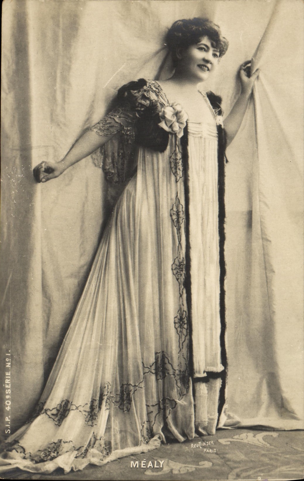 CPA Fantaisie Femme Mealy