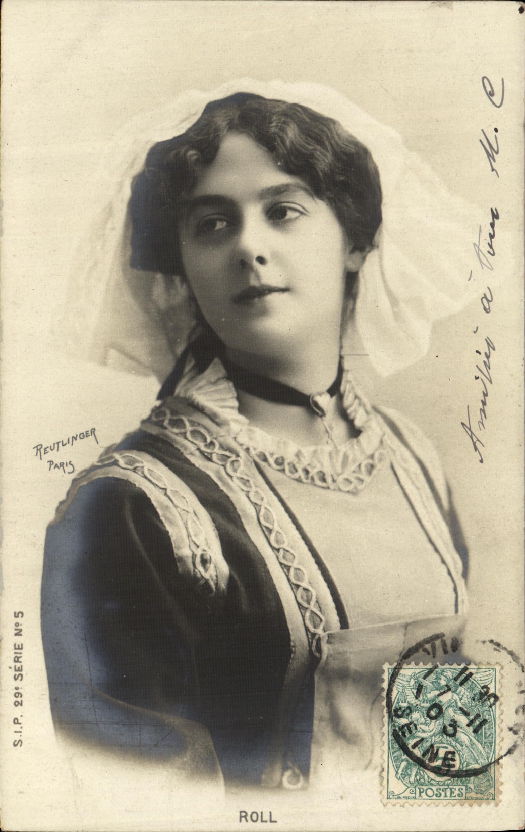 Jeune femme en costume de mariée — S.I.P. Reutlinger Paris, Série N°5 - Recto