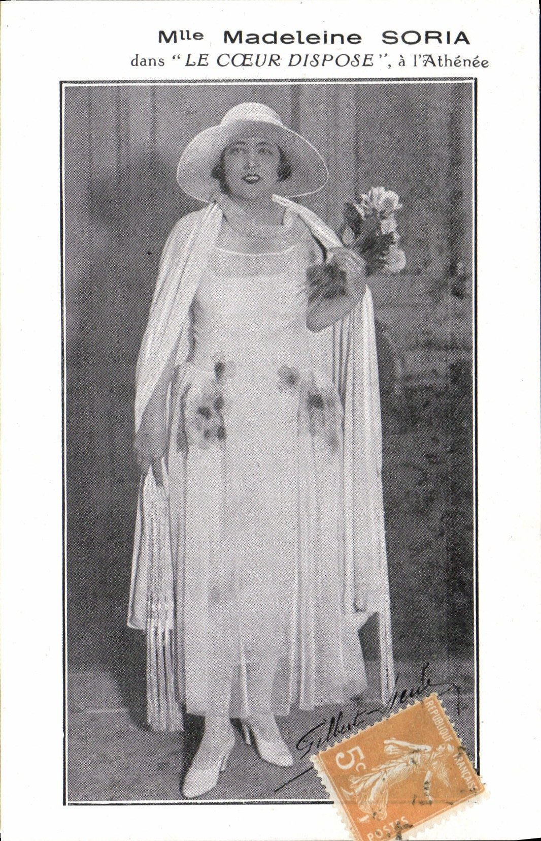 CPA Mlle Madeleine Soria Le choeur dispose Athenee 