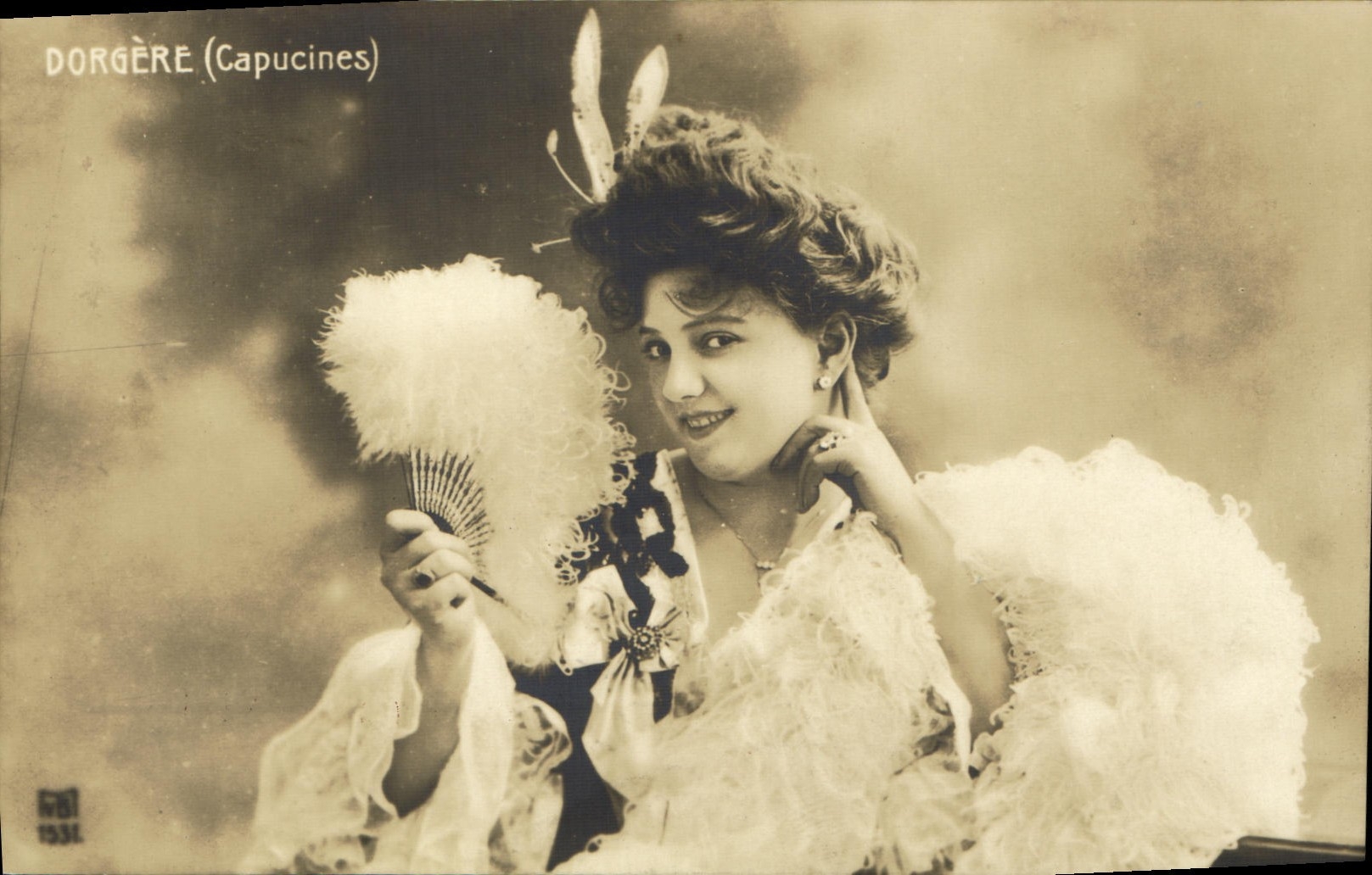 CPA Dorgere Capucines Eventail