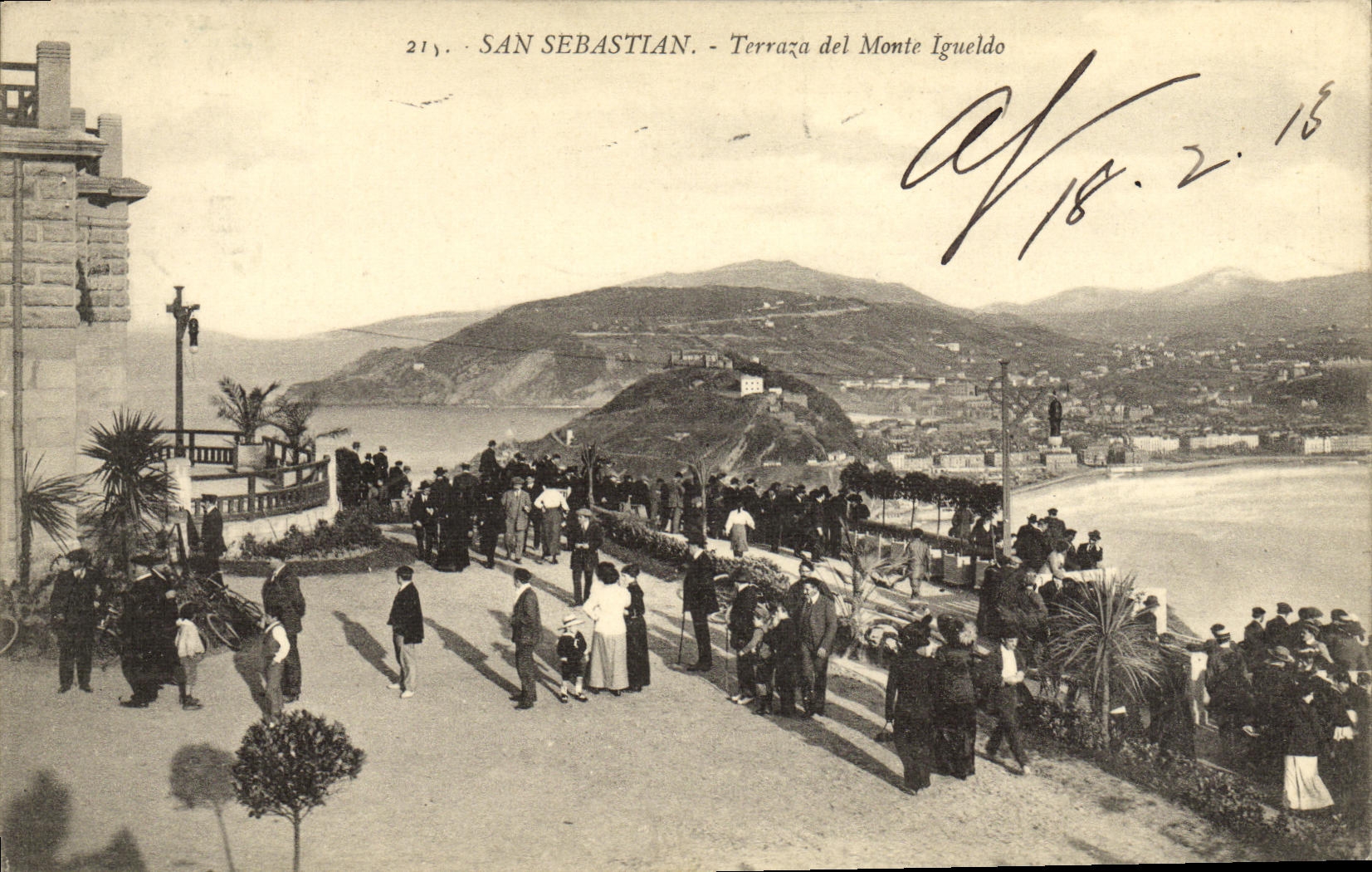 San Sebastián - Terraza del Monte Igueldo — Édition G. Galarza, San Sebastián - Cliché Gonzalés, n°213