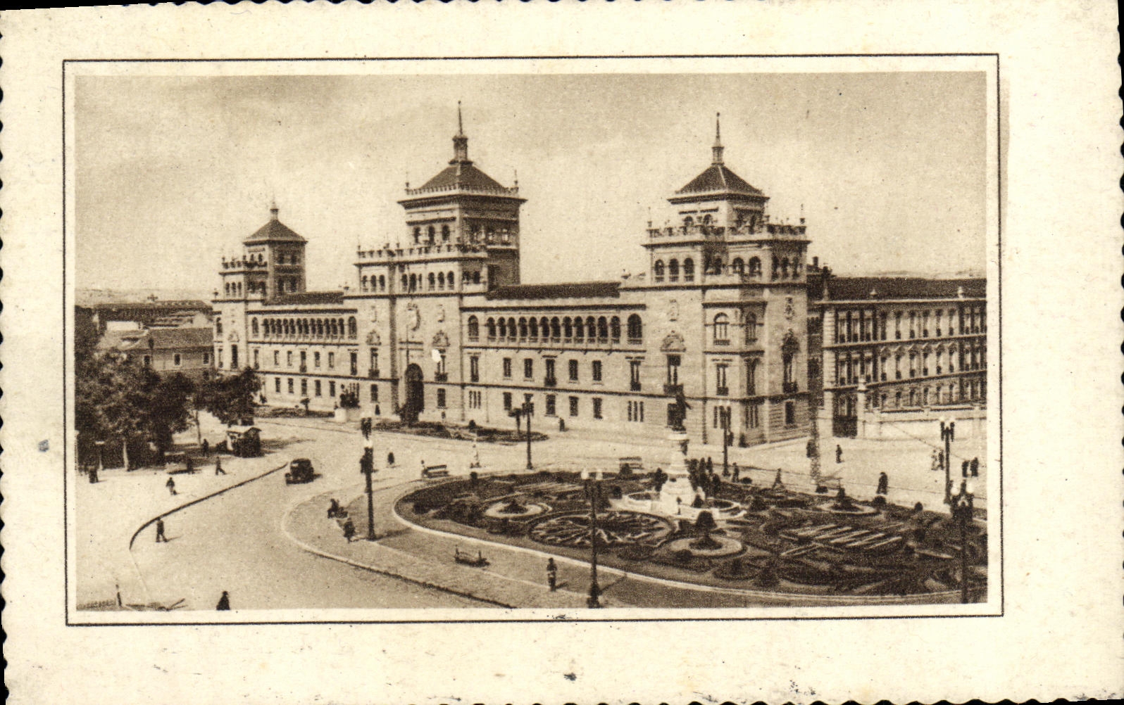 CPA Valladolid Plaza de zorrilla y Aca demia de Caballeria 