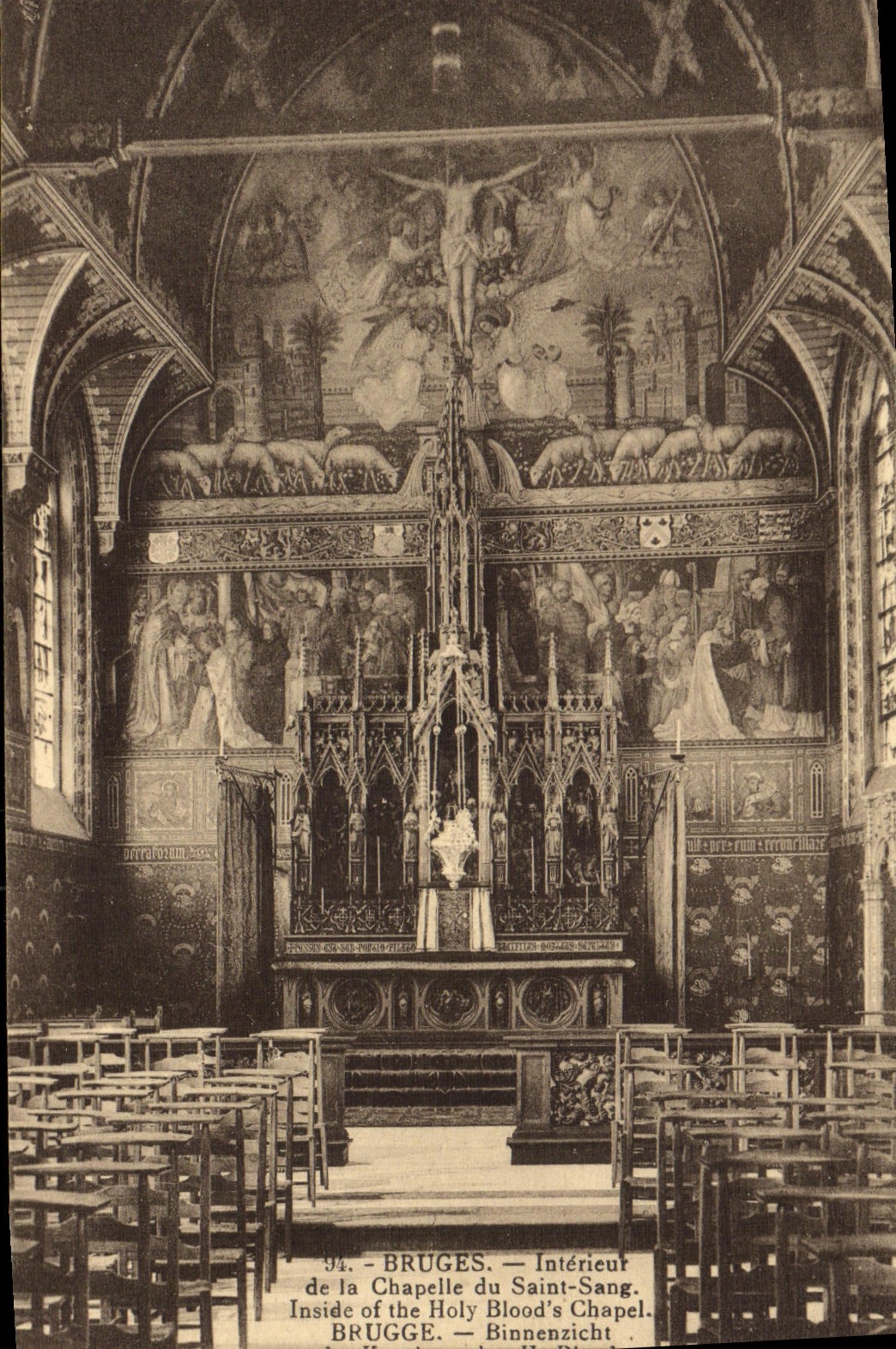 CPA Bruges Interieur de la Chapelle du Saint Sang 