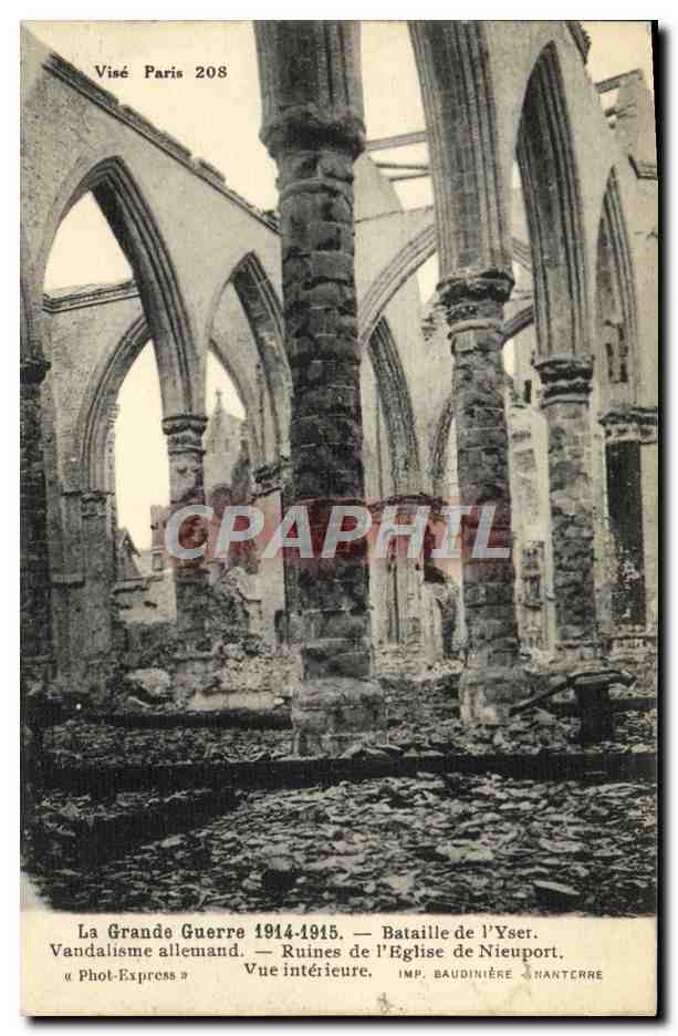 CPA La Grande Guerre Bataille de l'Yser Ruines de l'eglise Militaria 