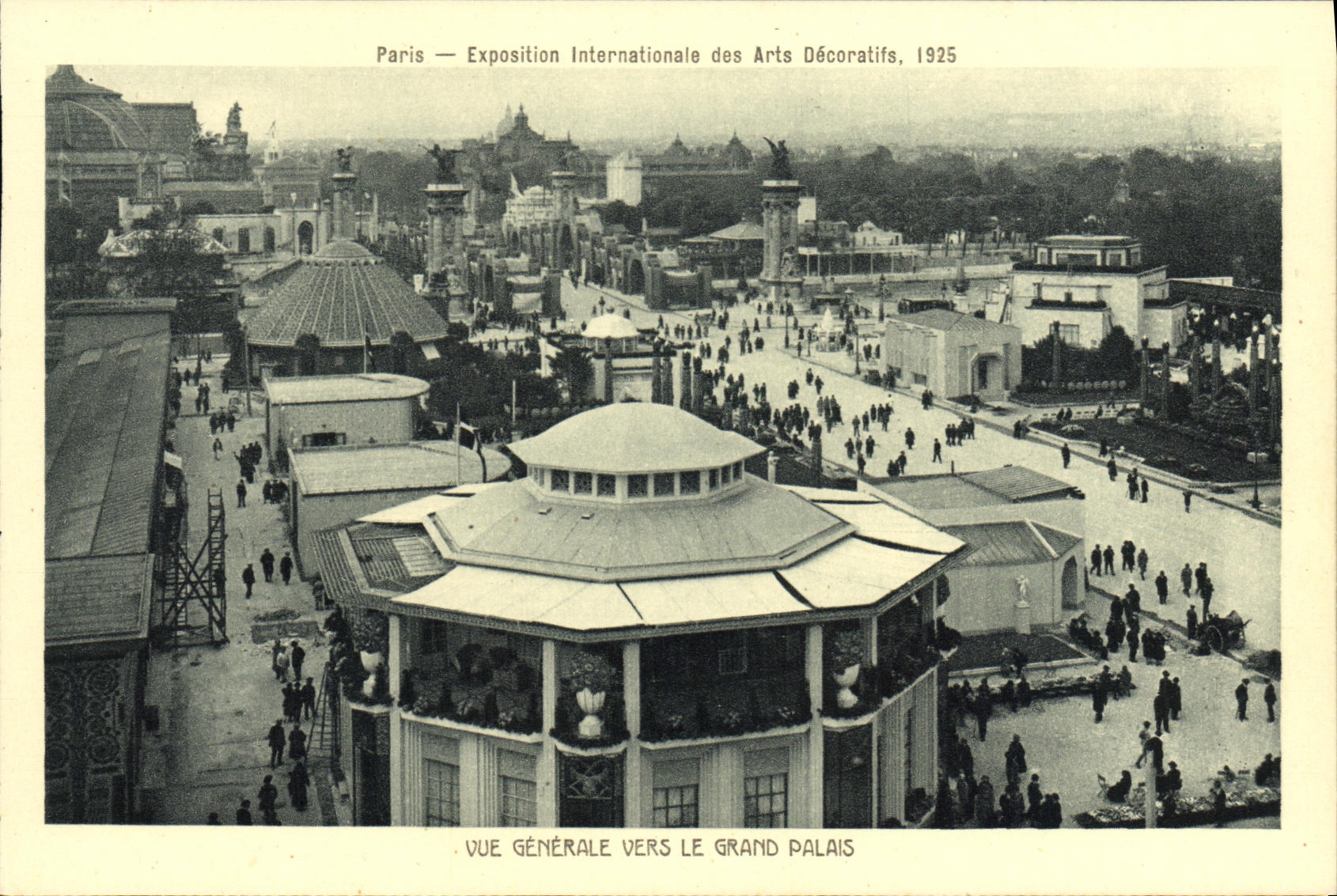 CPA Paris Expostition Internationale des arts decoratifs Vue generale vers le grand palais