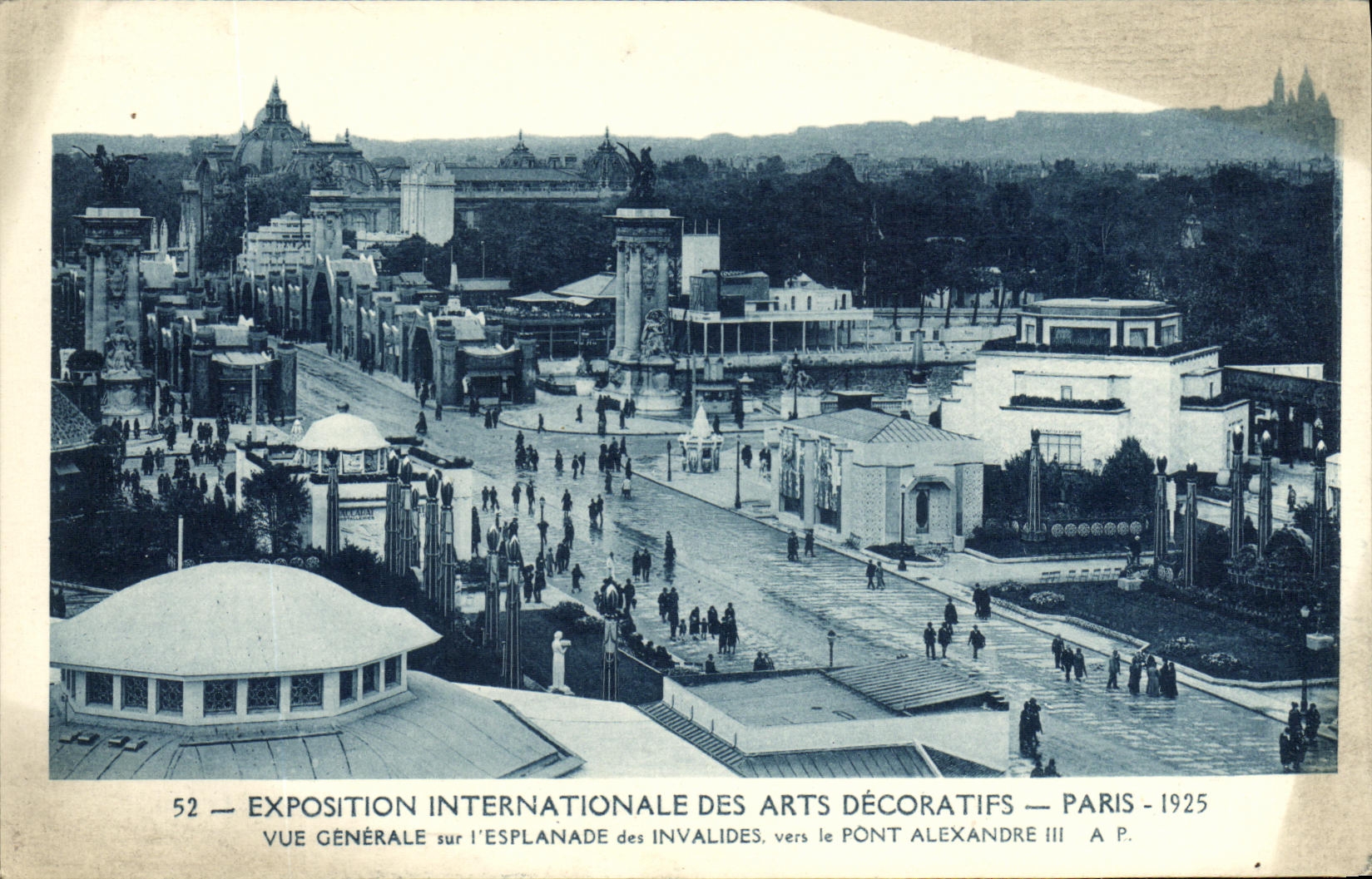 CPA Exposition Internationale des arts decoratifs paris vue generale sur l'esplanade des invalides vers pont alexandre