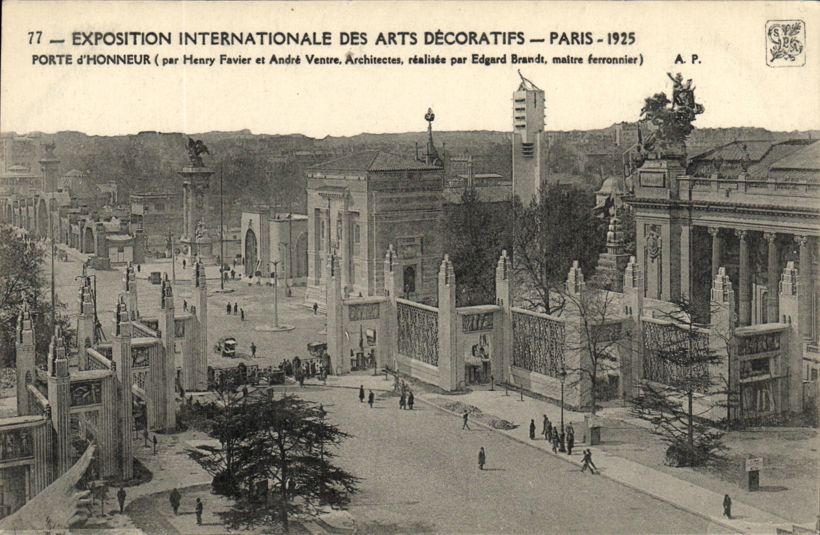 CPA Exposition Internationale des arts decoratifs Paris porte d'honneur