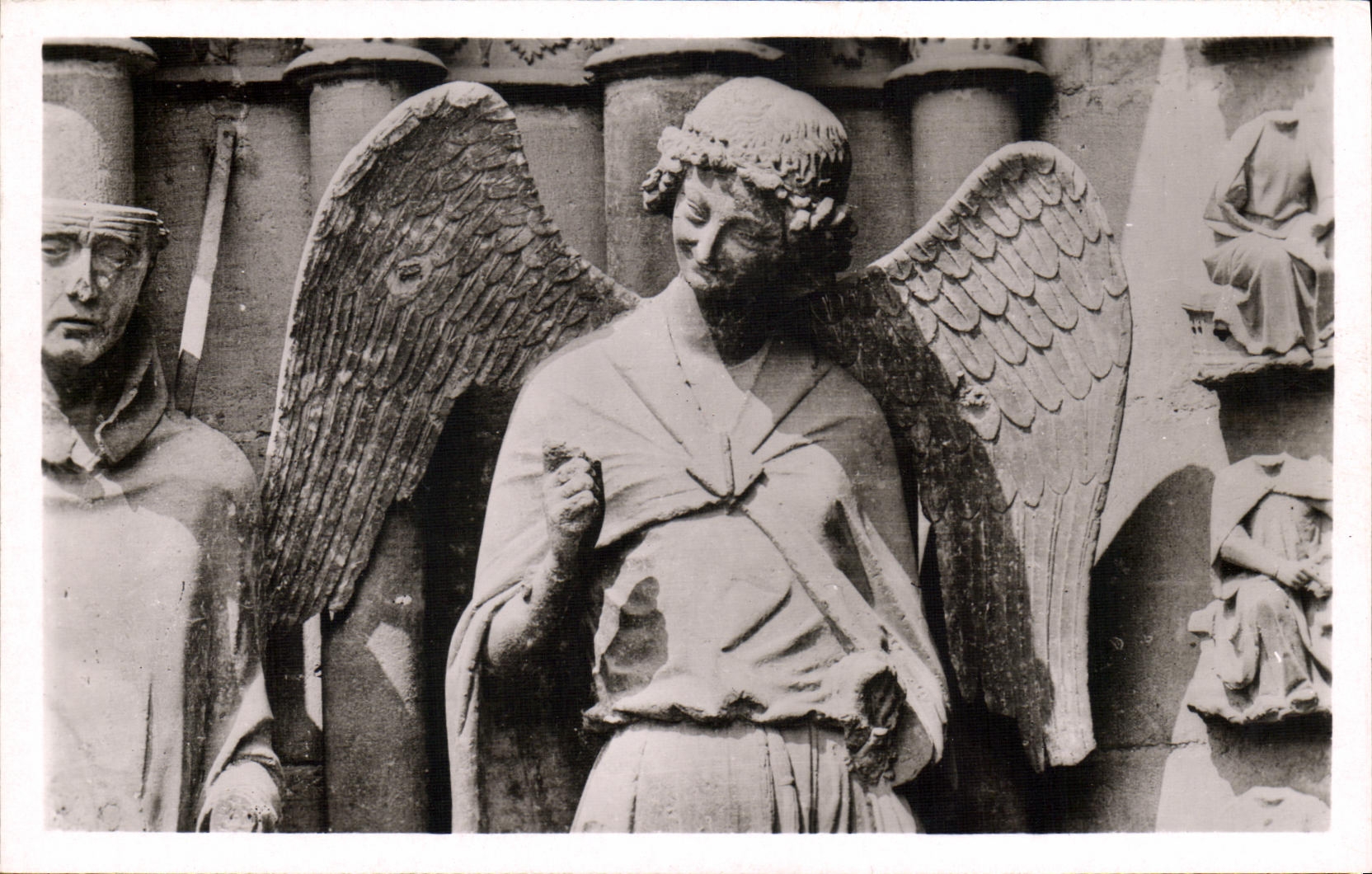 Reims — Das Lächeln von Reims — C.A.P. Photo — Paris