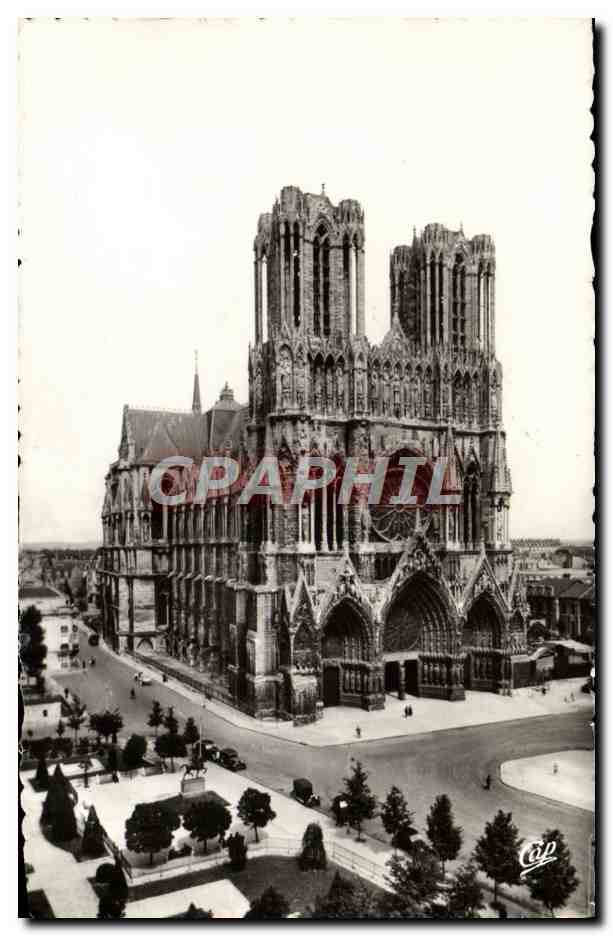 Cathédrale Notre-Dame de Reims — vue de la façade — éditeur CAP